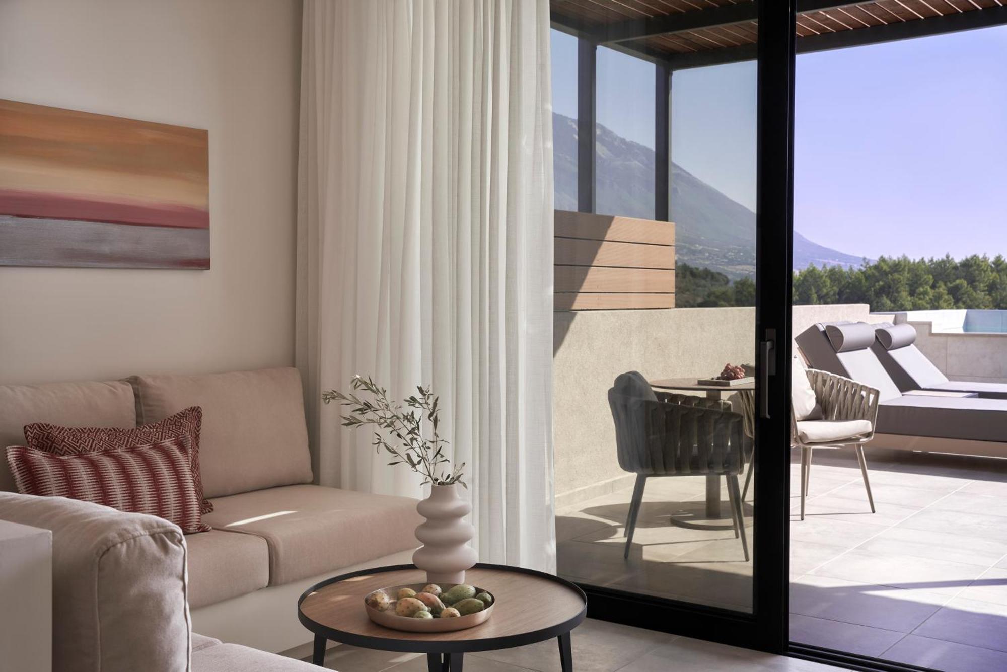 Celestial All Suites Afrato ห้อง รูปภาพ